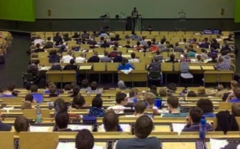 ��ѧ���Ͷ��ĵ����