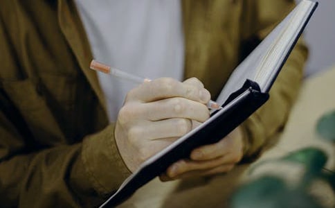 �е��������