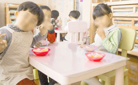 ��ŮТ����ĸ������