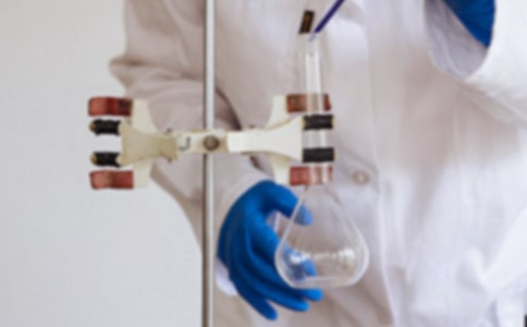 ��ѧ�߻�ѧ���ĵ���᷶��ʵ��