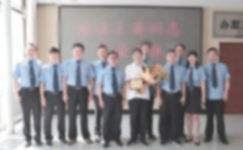 ���ݻ��ͻ�ף�����ѡ100�䣩