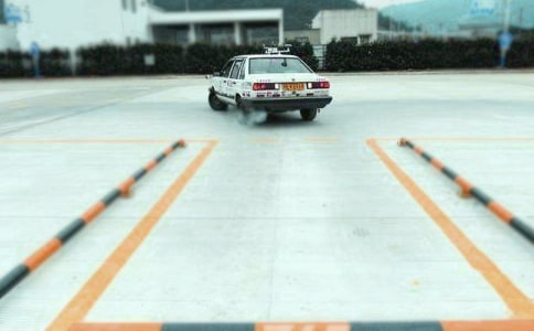 ��У���չ����ܽ�[�ر�15ƪ]