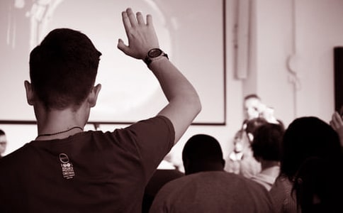 �����ڽ������ĵ����