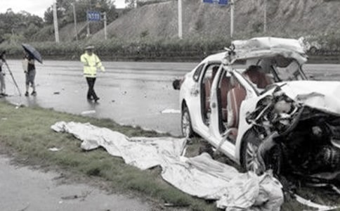 ��ͨ�¹ʸ��������飨��ѡ13ƪ��