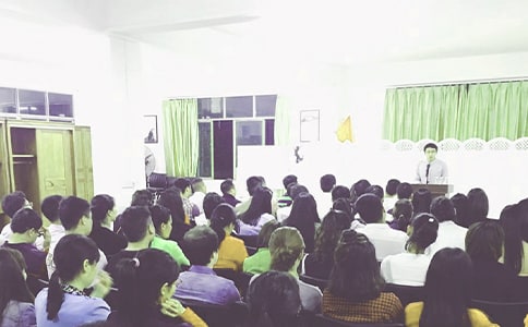 ������Ƹ�ݽ���15ƪ�����ϡ�