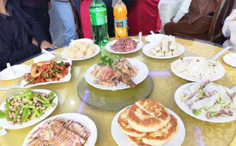 �����ϯ�ϵ��´�