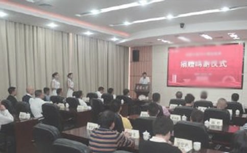 ������ʽ�쵼������(����15ƪ)