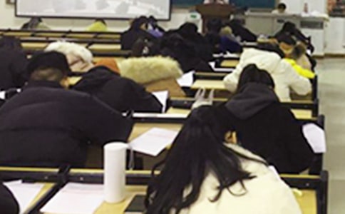 �͸����ӿ���ף����