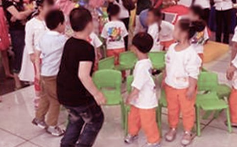 ��һ�߻���