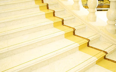 ����������¥����־����