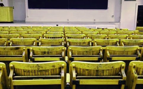 �ж�ĸУ�ĵ����