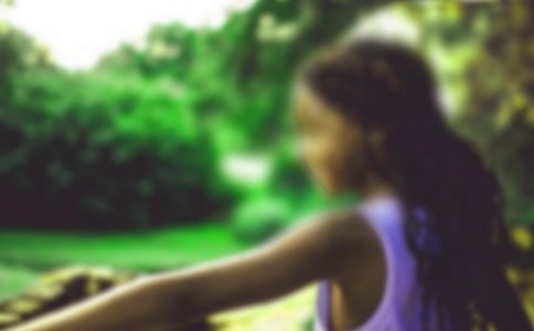 ������ף����Ů�����ͨ��