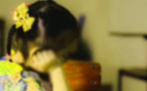 ��Ů������ף����