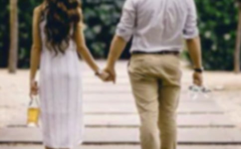 ��Ů�ѵ��糿�ʺ���