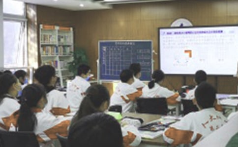 �Ͽγ��������