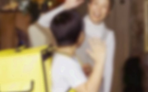 ͬѧ�ͱ�ף����