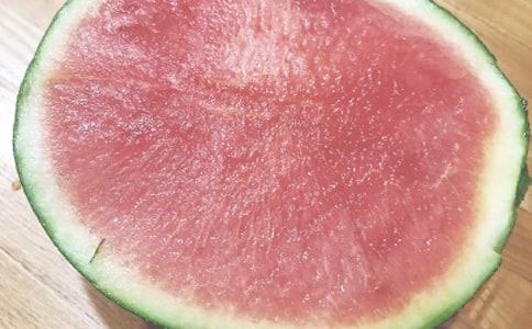 �����������ա��и�