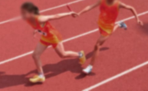 Сѧ�˶���У���´�