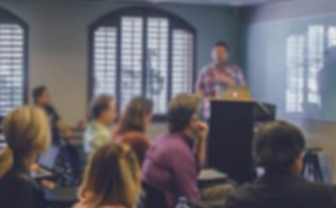 �ŷ������ݽ���